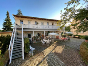 Pension Adele - Ruhig, direkt am Elberadweg & Badesee mit Balkon
